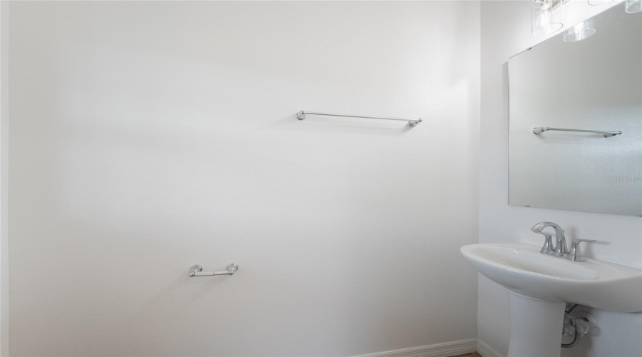 Kissimmee, Florida 34746, 4 Bedrooms Bedrooms, ,2 Bathroomsbathrooms,Residential,For Sale,Canyon Breeze Ave,Mfro6302022