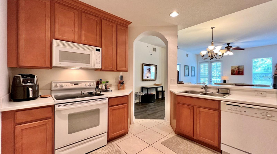 Celebration, Florida 34747, 3 Bedrooms Bedrooms, ,2 Bathroomsbathrooms,Residential,For Sale,Begonia,Mfro6303239