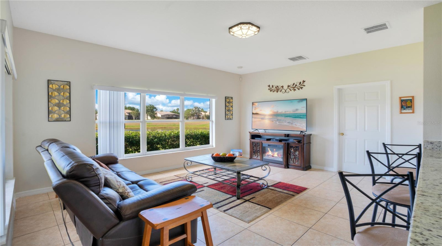 Kissimmee, Florida 34746, 4 Bedrooms Bedrooms, ,3 Bathroomsbathrooms,Residential,For Sale,Meadow View,Mfrg5096355
