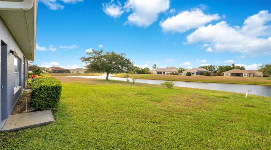 Kissimmee, Florida 34746, 4 Bedrooms Bedrooms, ,3 Bathroomsbathrooms,Residential,For Sale,Meadow View,Mfrg5096355