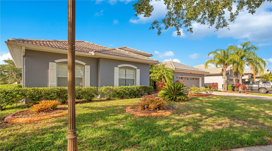 Kissimmee, Florida 34746, 4 Bedrooms Bedrooms, ,3 Bathroomsbathrooms,Residential,For Sale,Meadow View,Mfrg5096355