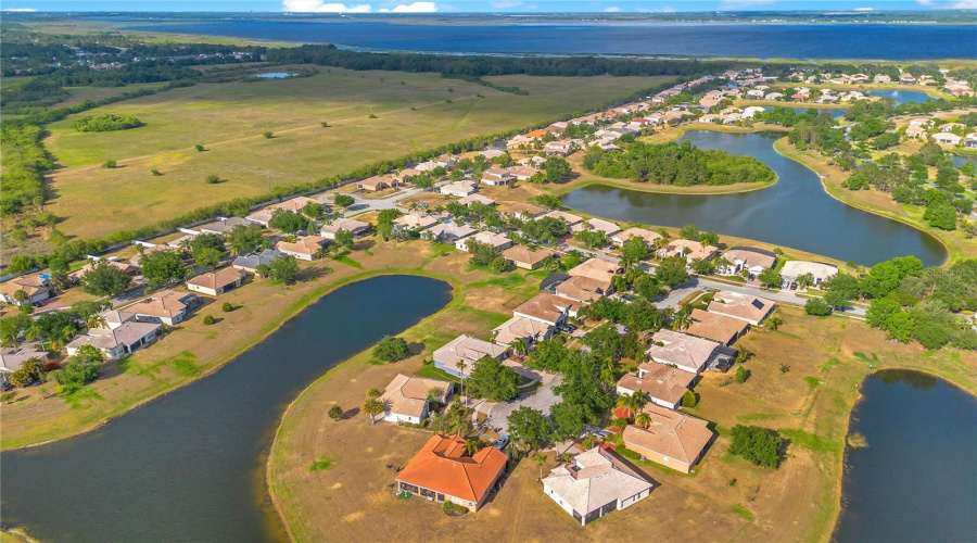 Kissimmee, Florida 34746, 4 Bedrooms Bedrooms, ,3 Bathroomsbathrooms,Residential,For Sale,Meadow View,Mfrg5096355