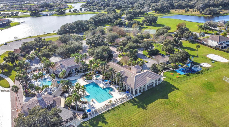 Kissimmee, Florida 34746, 4 Bedrooms Bedrooms, ,3 Bathroomsbathrooms,Residential,For Sale,Meadow View,Mfrg5096355