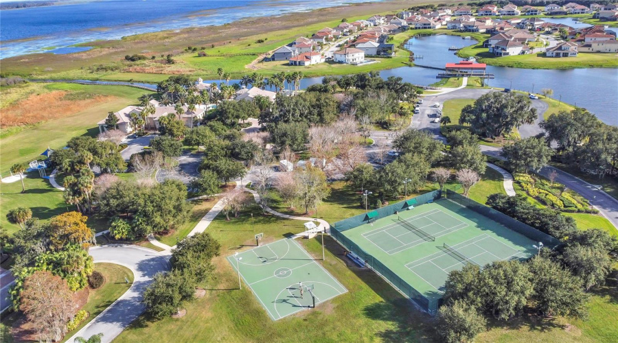 Kissimmee, Florida 34746, 4 Bedrooms Bedrooms, ,3 Bathroomsbathrooms,Residential,For Sale,Meadow View,Mfrg5096355