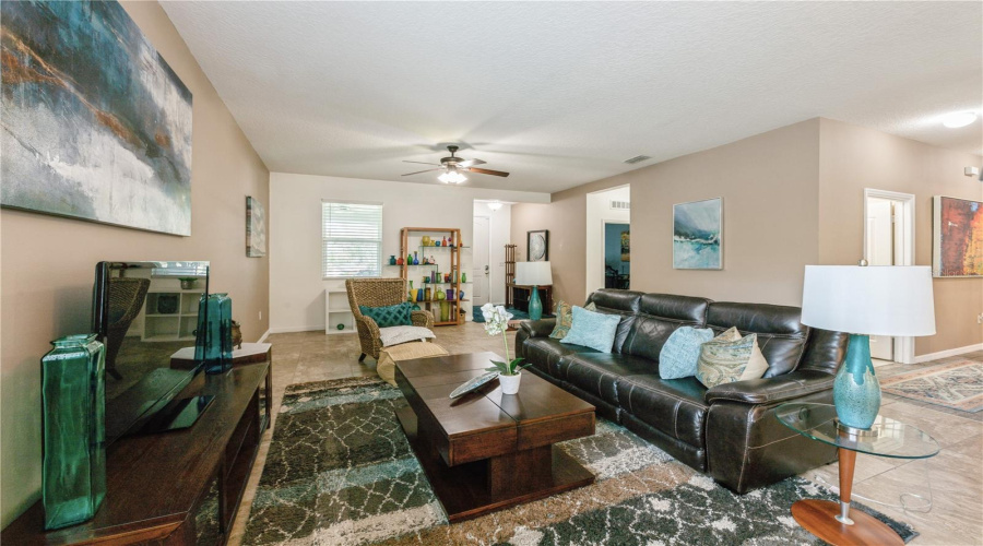 Kissimmee, Florida 34746, 4 Bedrooms Bedrooms, ,2 Bathroomsbathrooms,Residential,For Sale,Boating,Mfro6303782