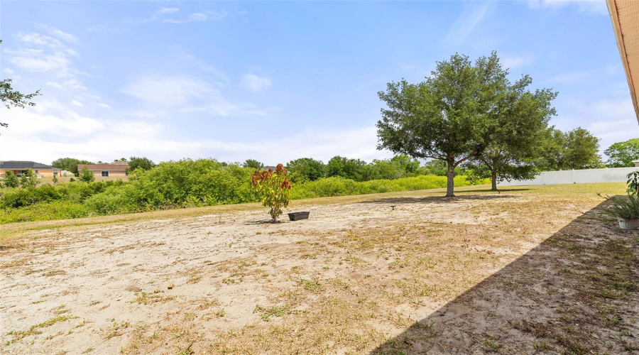 Davenport, Florida 33837, 4 Bedrooms Bedrooms, ,2 Bathroomsbathrooms,Residential,For Sale,Highland Meadows,Mfrs5125668