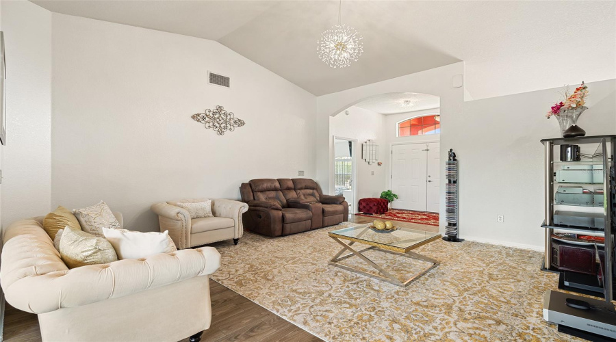 Davenport, Florida 33837, 4 Bedrooms Bedrooms, ,2 Bathroomsbathrooms,Residential,For Sale,Highland Meadows,Mfrs5125668