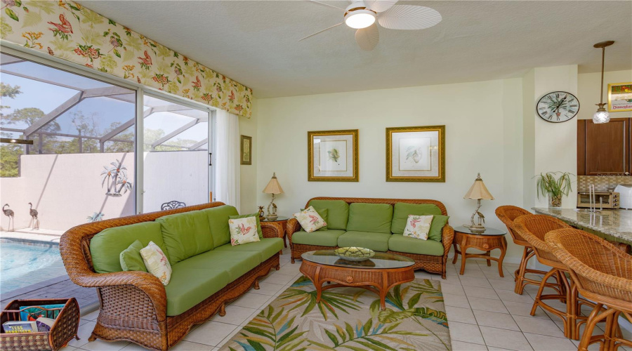 KISSIMMEE, Florida 34747, 3 Bedrooms Bedrooms, ,3 BathroomsBathrooms,Residential,For Sale,SILVER PALM,0,MFRO6302365