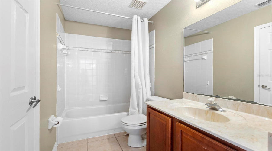 Kissimmee, Florida 34746, 5 Bedrooms Bedrooms, ,4 Bathroomsbathrooms,Residential,For Sale,The Oaks,Mfro6304112
