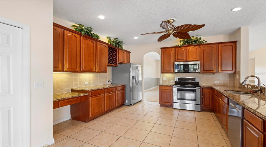 Kissimmee, Florida 34746, 5 Bedrooms Bedrooms, ,4 Bathroomsbathrooms,Residential,For Sale,The Oaks,Mfro6304112