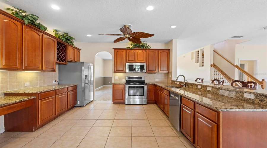 Kissimmee, Florida 34746, 5 Bedrooms Bedrooms, ,4 Bathroomsbathrooms,Residential,For Sale,The Oaks,Mfro6304112