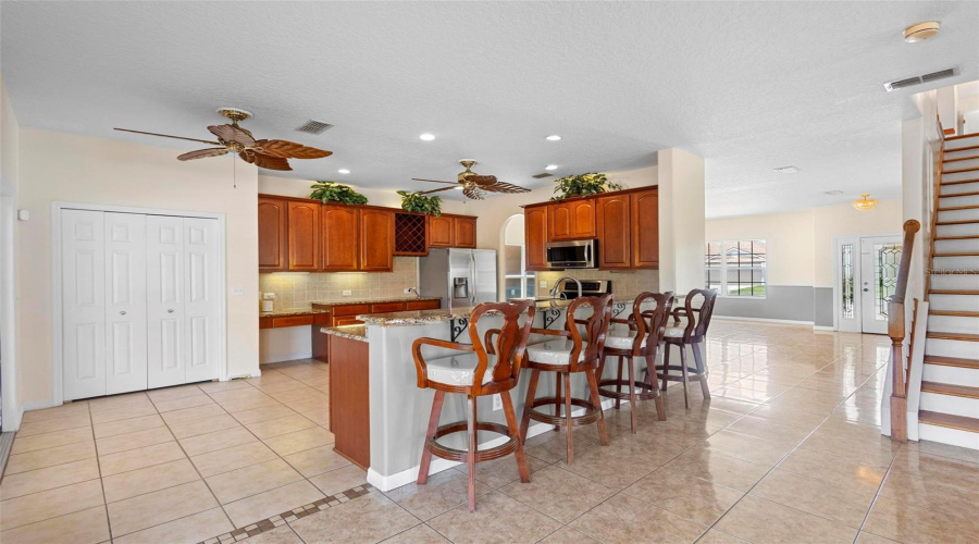 Kissimmee, Florida 34746, 5 Bedrooms Bedrooms, ,4 Bathroomsbathrooms,Residential,For Sale,The Oaks,Mfro6304112
