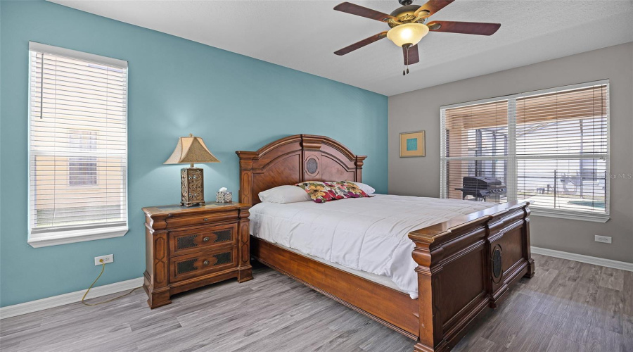 Davenport, Florida 33837, 7 Bedrooms Bedrooms, ,4 Bathroomsbathrooms,Residential,For Sale,Rosso,Mfrs5125959