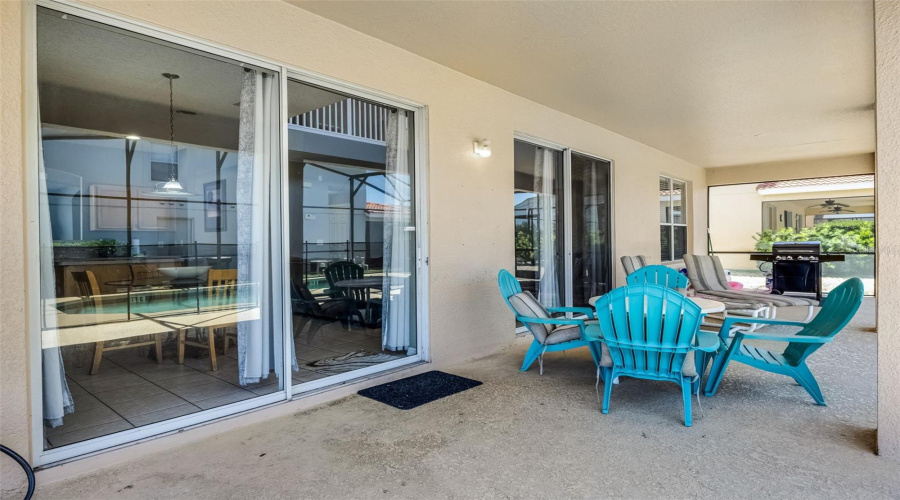 Davenport, Florida 33837, 7 Bedrooms Bedrooms, ,4 Bathroomsbathrooms,Residential,For Sale,Rosso,Mfrs5125959