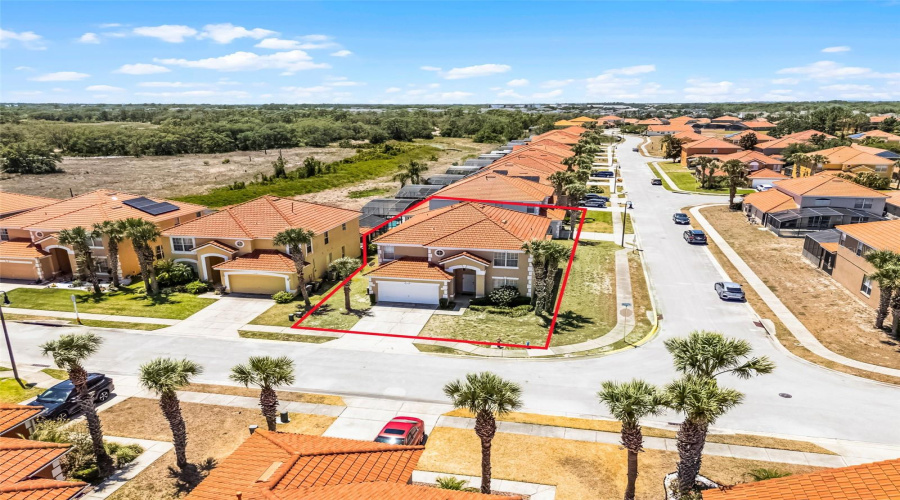Davenport, Florida 33837, 7 Bedrooms Bedrooms, ,4 Bathroomsbathrooms,Residential,For Sale,Rosso,Mfrs5125959