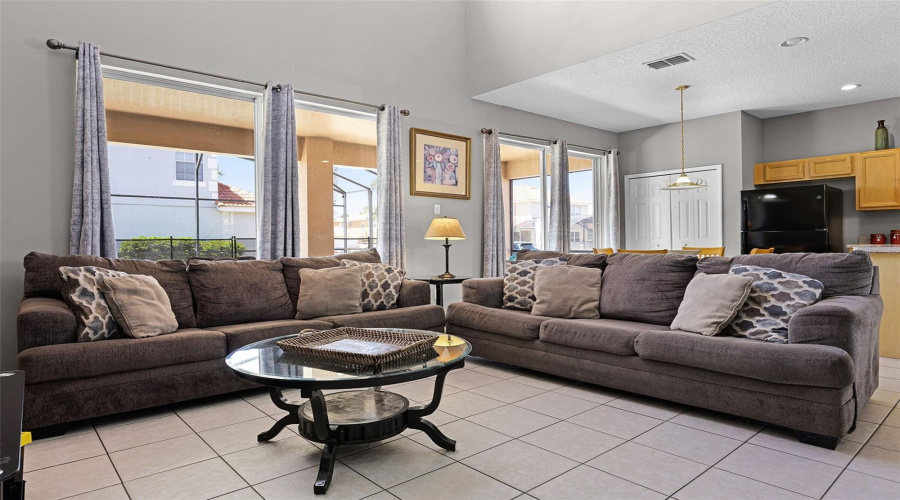 Davenport, Florida 33837, 7 Bedrooms Bedrooms, ,4 Bathroomsbathrooms,Residential,For Sale,Rosso,Mfrs5125959