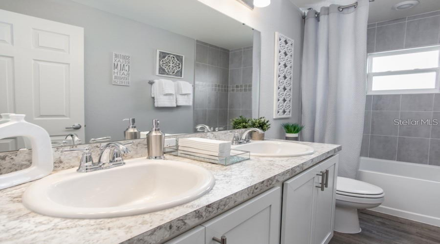 Davenport, Florida 33837, 3 Bedrooms Bedrooms, ,2 Bathroomsbathrooms,Residential,For Sale,Fleur,Mfrl4952626