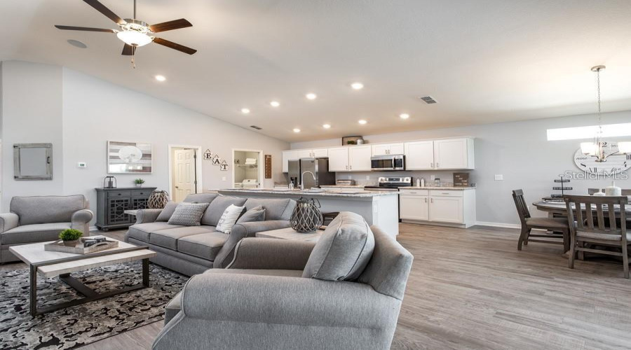 Davenport, Florida 33837, 3 Bedrooms Bedrooms, ,2 Bathroomsbathrooms,Residential,For Sale,Fleur,Mfrl4952626