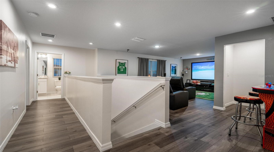 Davenport, Florida 33837, 6 Bedrooms Bedrooms, ,5 Bathroomsbathrooms,Residential,For Sale,Meadow Bend,Mfro6305231