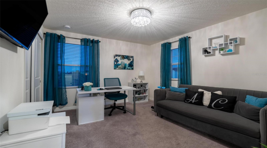 Davenport, Florida 33837, 6 Bedrooms Bedrooms, ,5 Bathroomsbathrooms,Residential,For Sale,Meadow Bend,Mfro6305231