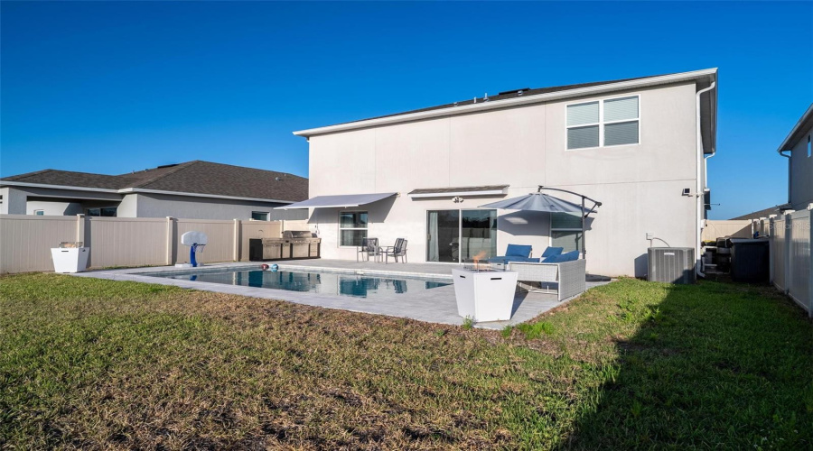 Davenport, Florida 33837, 6 Bedrooms Bedrooms, ,5 Bathroomsbathrooms,Residential,For Sale,Meadow Bend,Mfro6305231