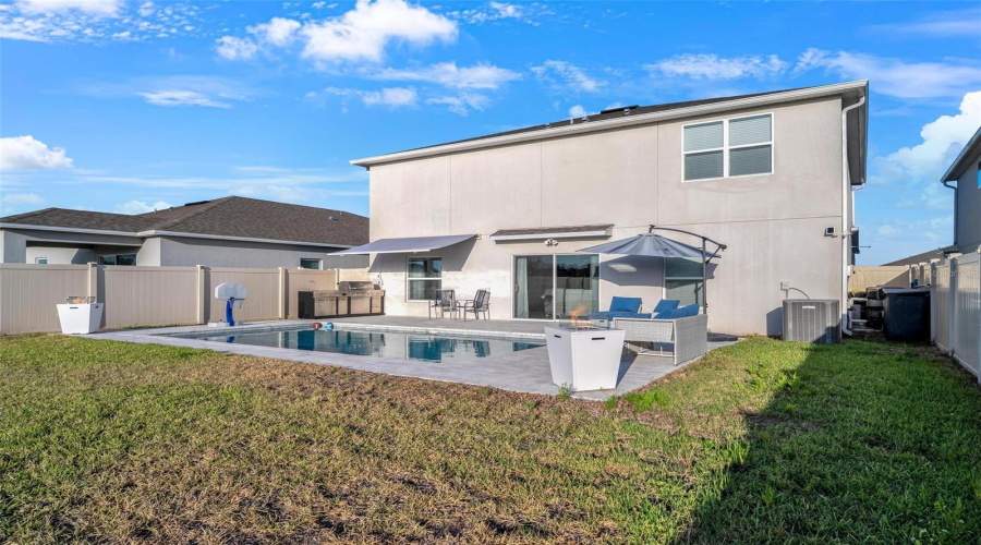 Davenport, Florida 33837, 6 Bedrooms Bedrooms, ,5 Bathroomsbathrooms,Residential,For Sale,Meadow Bend,Mfro6305231