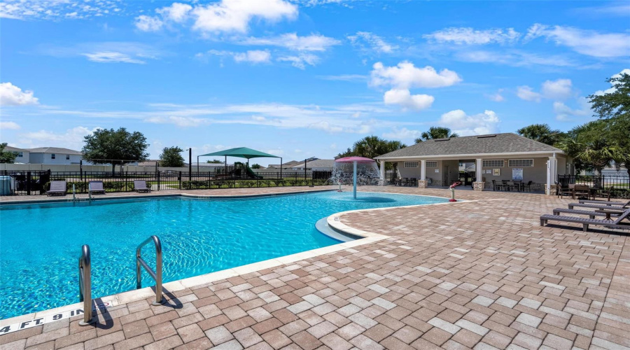 Davenport, Florida 33837, 6 Bedrooms Bedrooms, ,5 Bathroomsbathrooms,Residential,For Sale,Meadow Bend,Mfro6305231