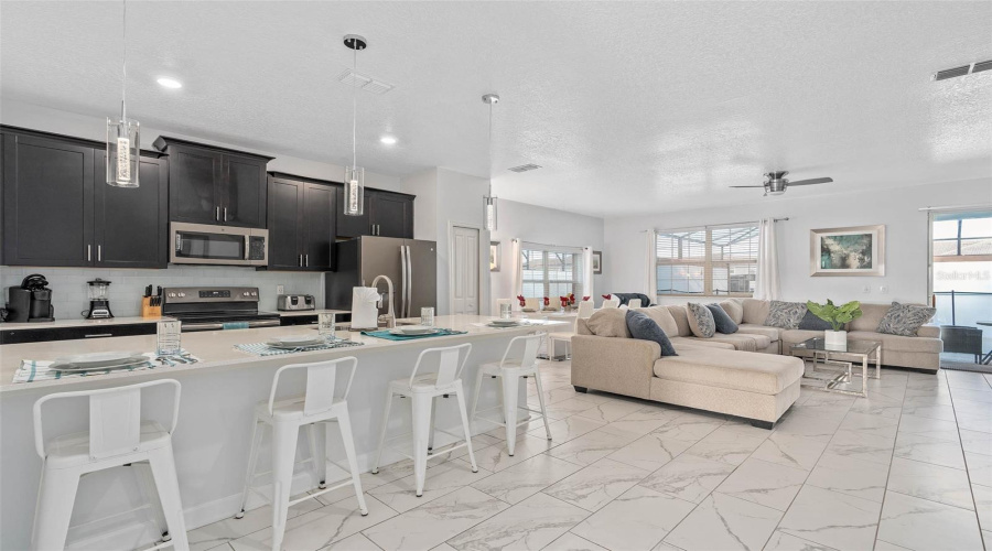 Kissimmee, Florida 34746, 5 Bedrooms Bedrooms, ,4 Bathroomsbathrooms,Residential,For Sale,Windermere,Mfro6305286