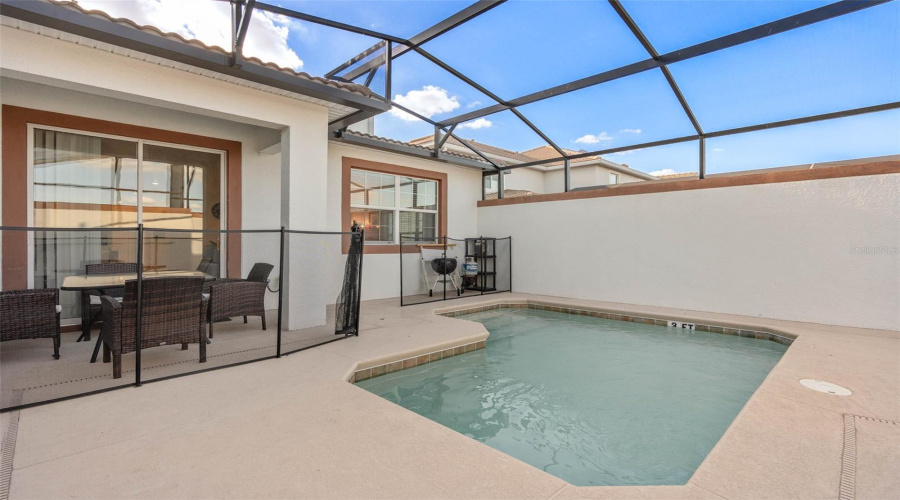 Kissimmee, Florida 34746, 5 Bedrooms Bedrooms, ,4 Bathroomsbathrooms,Residential,For Sale,Windermere,Mfro6305286