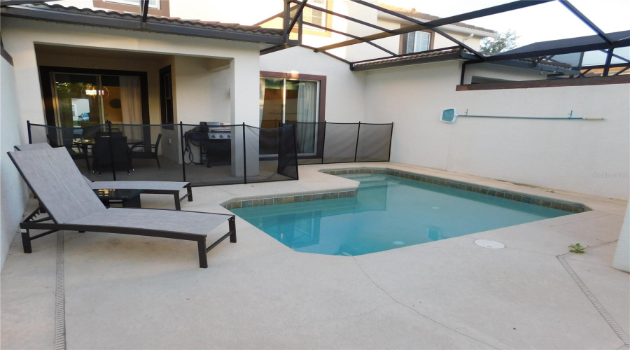 Davenport, Florida 33896, 4 Bedrooms Bedrooms, ,3 Bathroomsbathrooms,Residential,For Sale,Dogleg,Mfrs5126086