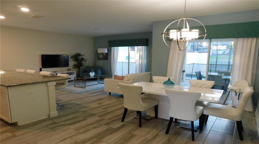 Davenport, Florida 33896, 4 Bedrooms Bedrooms, ,3 Bathroomsbathrooms,Residential,For Sale,Dogleg,Mfrs5126086