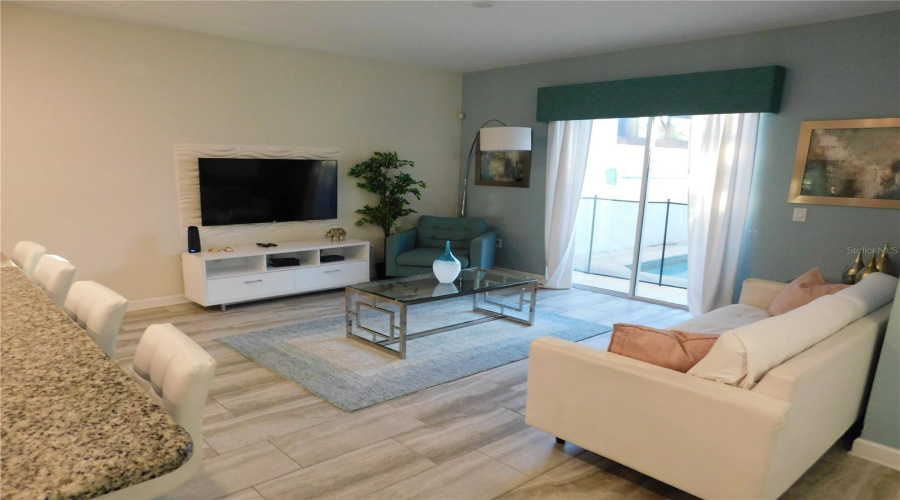 Davenport, Florida 33896, 4 Bedrooms Bedrooms, ,3 Bathroomsbathrooms,Residential,For Sale,Dogleg,Mfrs5126086
