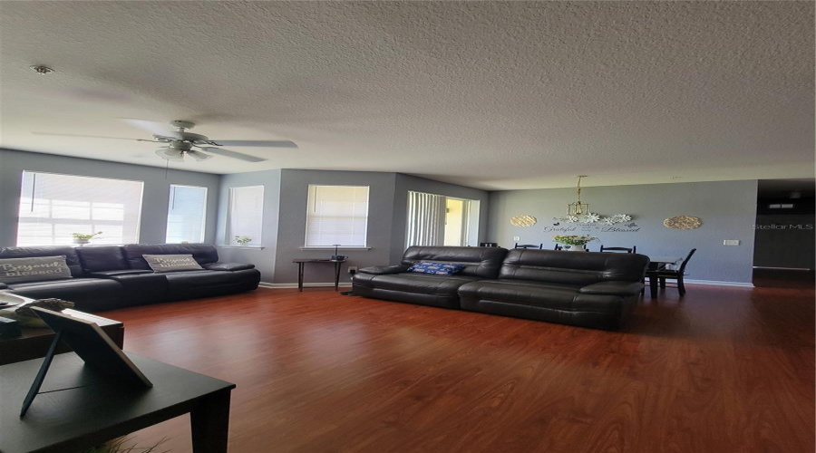 Davenport, Florida 33896, 4 Bedrooms Bedrooms, ,2 Bathroomsbathrooms,Residential,For Sale,Terrace Ridge,Mfro6303800