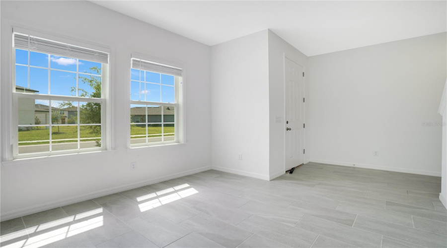 Davenport, Florida 33896, 4 Bedrooms Bedrooms, ,2 Bathroomsbathrooms,Residential,For Sale,Derwent,Mfro6305259
