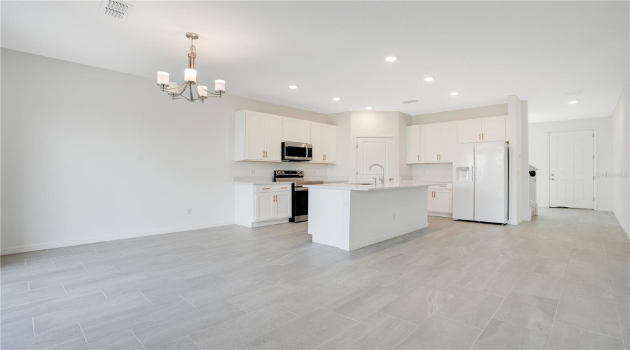 Davenport, Florida 33896, 4 Bedrooms Bedrooms, ,2 Bathroomsbathrooms,Residential,For Sale,Derwent,Mfro6305259
