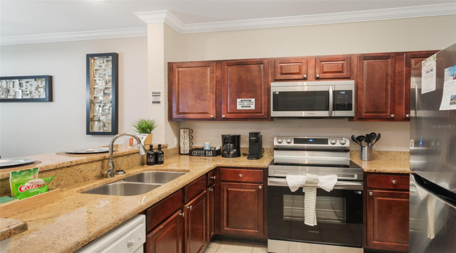 Davenport, Florida 33896, 2 Bedrooms Bedrooms, ,2 Bathroomsbathrooms,Residential,For Sale,Tuscana,Mfrs5126012
