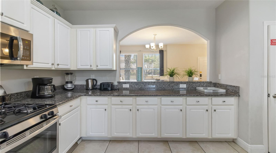 Davenport, Florida 33837, 6 Bedrooms Bedrooms, ,5 Bathroomsbathrooms,Residential,For Sale,Oakview,Mfro6302457