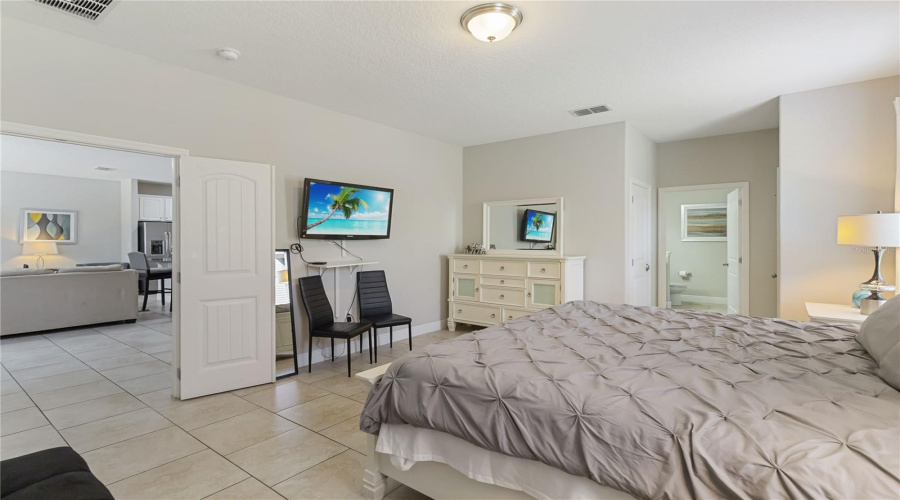 Davenport, Florida 33837, 6 Bedrooms Bedrooms, ,5 Bathroomsbathrooms,Residential,For Sale,Oakview,Mfro6302457