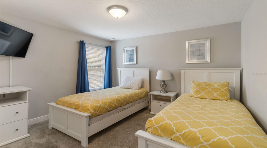 Davenport, Florida 33837, 6 Bedrooms Bedrooms, ,5 Bathroomsbathrooms,Residential,For Sale,Oakview,Mfro6302457