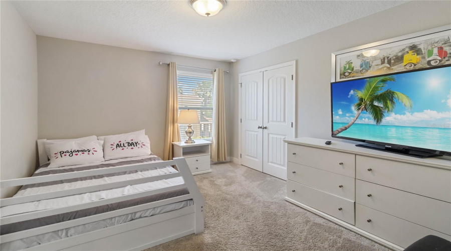 Davenport, Florida 33837, 6 Bedrooms Bedrooms, ,5 Bathroomsbathrooms,Residential,For Sale,Oakview,Mfro6302457