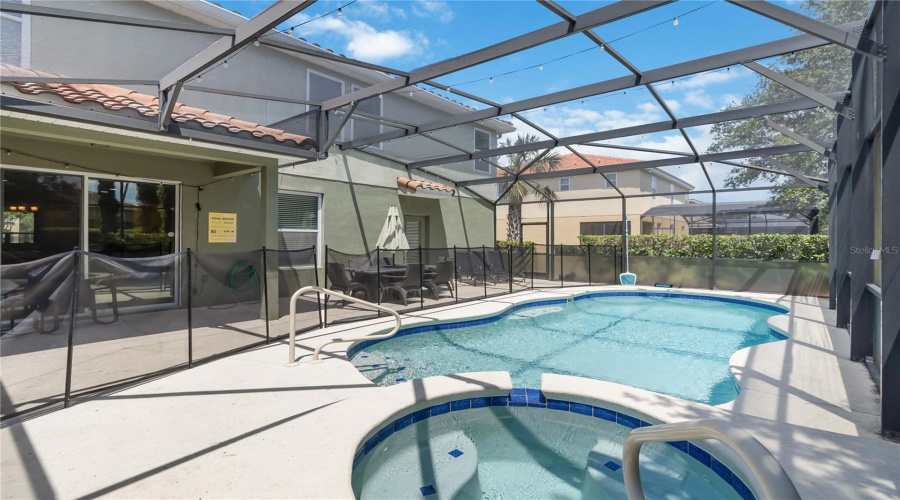 Davenport, Florida 33837, 6 Bedrooms Bedrooms, ,5 Bathroomsbathrooms,Residential,For Sale,Oakview,Mfro6302457