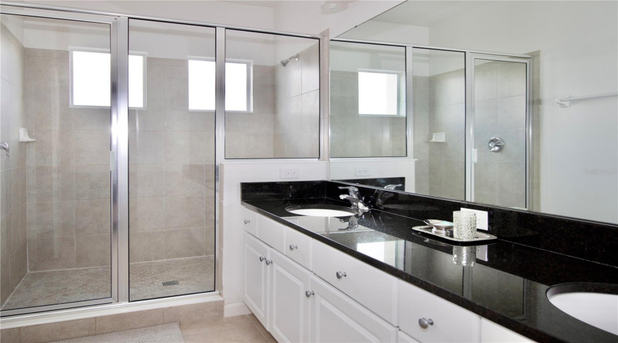 Kissimmee, Florida 34746, 6 Bedrooms Bedrooms, ,5 Bathroomsbathrooms,Residential,For Sale,Monado,Mfra4650635