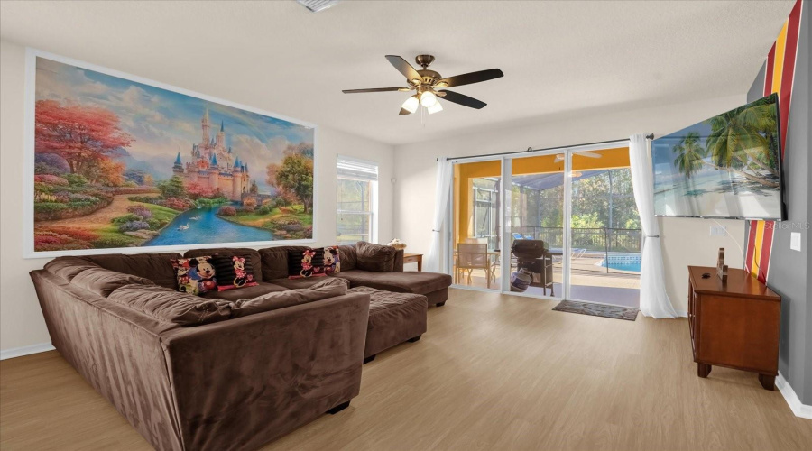Kissimmee, Florida 34746, 4 Bedrooms Bedrooms, ,3 Bathroomsbathrooms,Residential,For Sale,Marcello,Mfro6305135