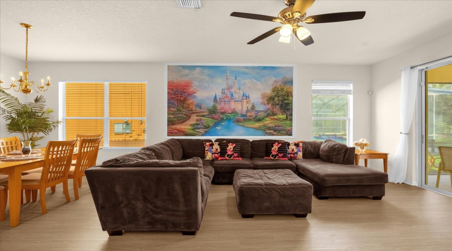 Kissimmee, Florida 34746, 4 Bedrooms Bedrooms, ,3 Bathroomsbathrooms,Residential,For Sale,Marcello,Mfro6305135