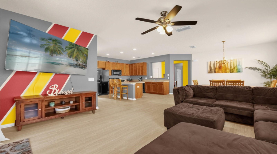 Kissimmee, Florida 34746, 4 Bedrooms Bedrooms, ,3 Bathroomsbathrooms,Residential,For Sale,Marcello,Mfro6305135