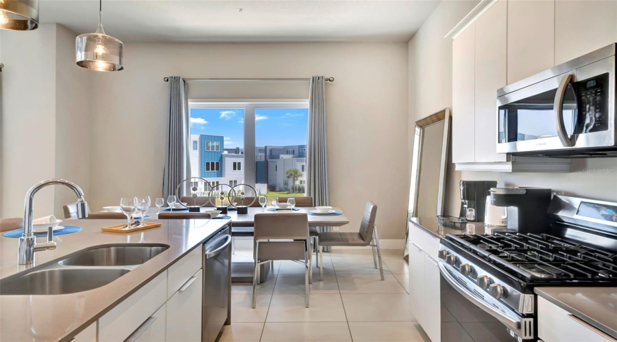 REUNION, Florida 34747, 5 Bedrooms Bedrooms, ,4 BathroomsBathrooms,Residential,For Sale,SANDY RIDGE,0,MFRS5126016