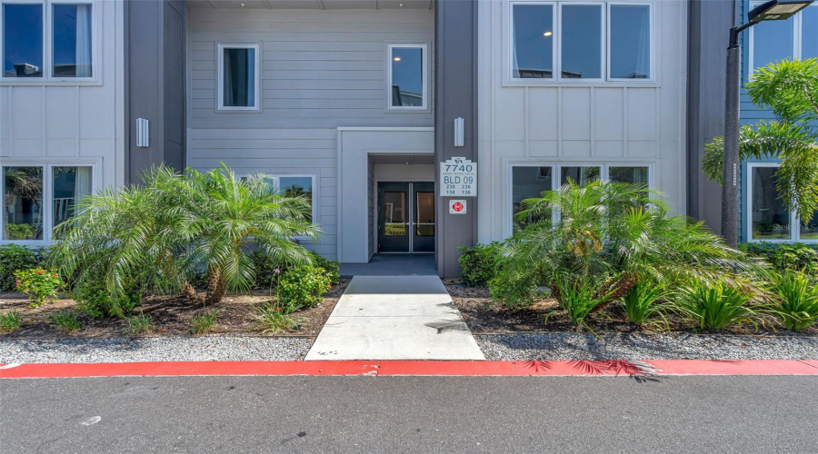 REUNION, Florida 34747, 5 Bedrooms Bedrooms, ,4 BathroomsBathrooms,Residential,For Sale,SANDY RIDGE,0,MFRS5126016