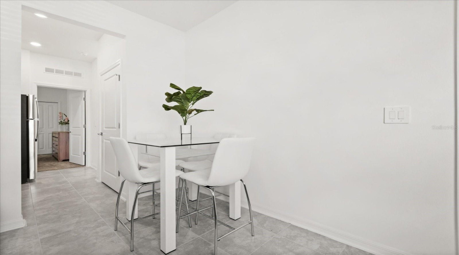 Kissimmee, Florida 34746, 3 Bedrooms Bedrooms, ,2 Bathroomsbathrooms,Residential,For Sale,Merrybells Dr,Mfrs5126006