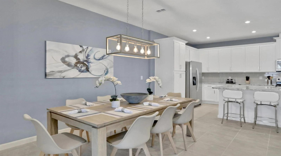 Kissimmee, Florida 34747, 5 Bedrooms Bedrooms, ,4 Bathroomsbathrooms,Residential,For Sale,Zaballina,Mfro6305137