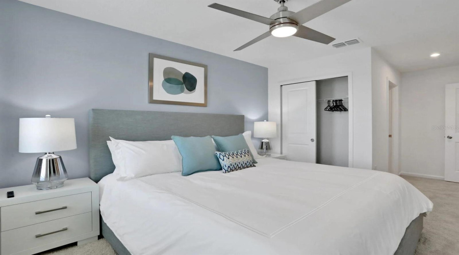 Kissimmee, Florida 34747, 5 Bedrooms Bedrooms, ,4 Bathroomsbathrooms,Residential,For Sale,Zaballina,Mfro6305137